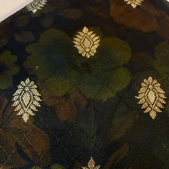 Floral Patterned Wrist Clutch with Gold Bling Ring - with shoulder strap - Picture 4 of 9